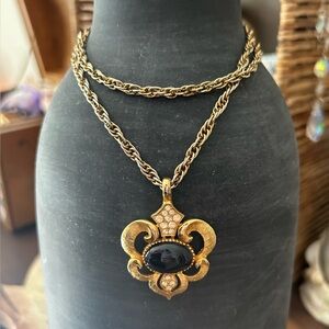 Vintage Gold and Black Pendant Necklace